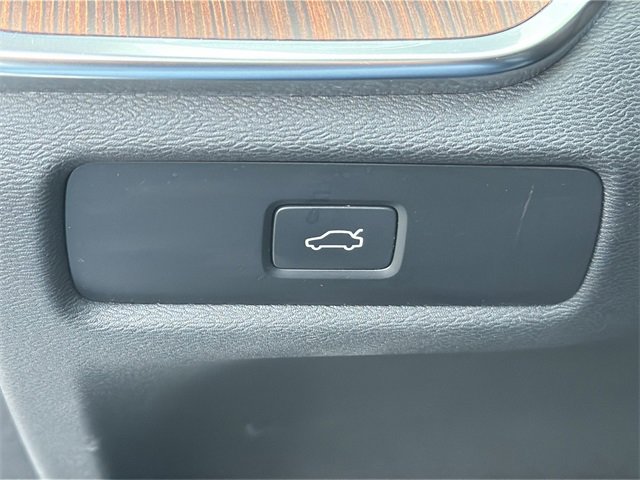 Used 2024 Volvo S60 B5 Plus image 29