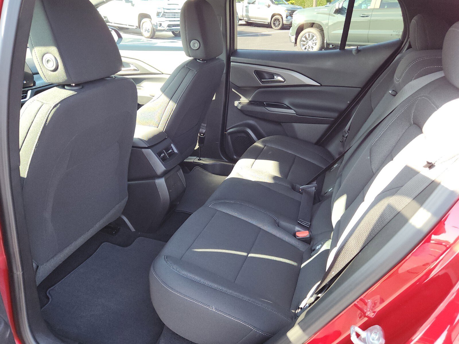 New 2026 Chevrolet Equinox EV LT w/ Comfort Package AWD/4WD image 7