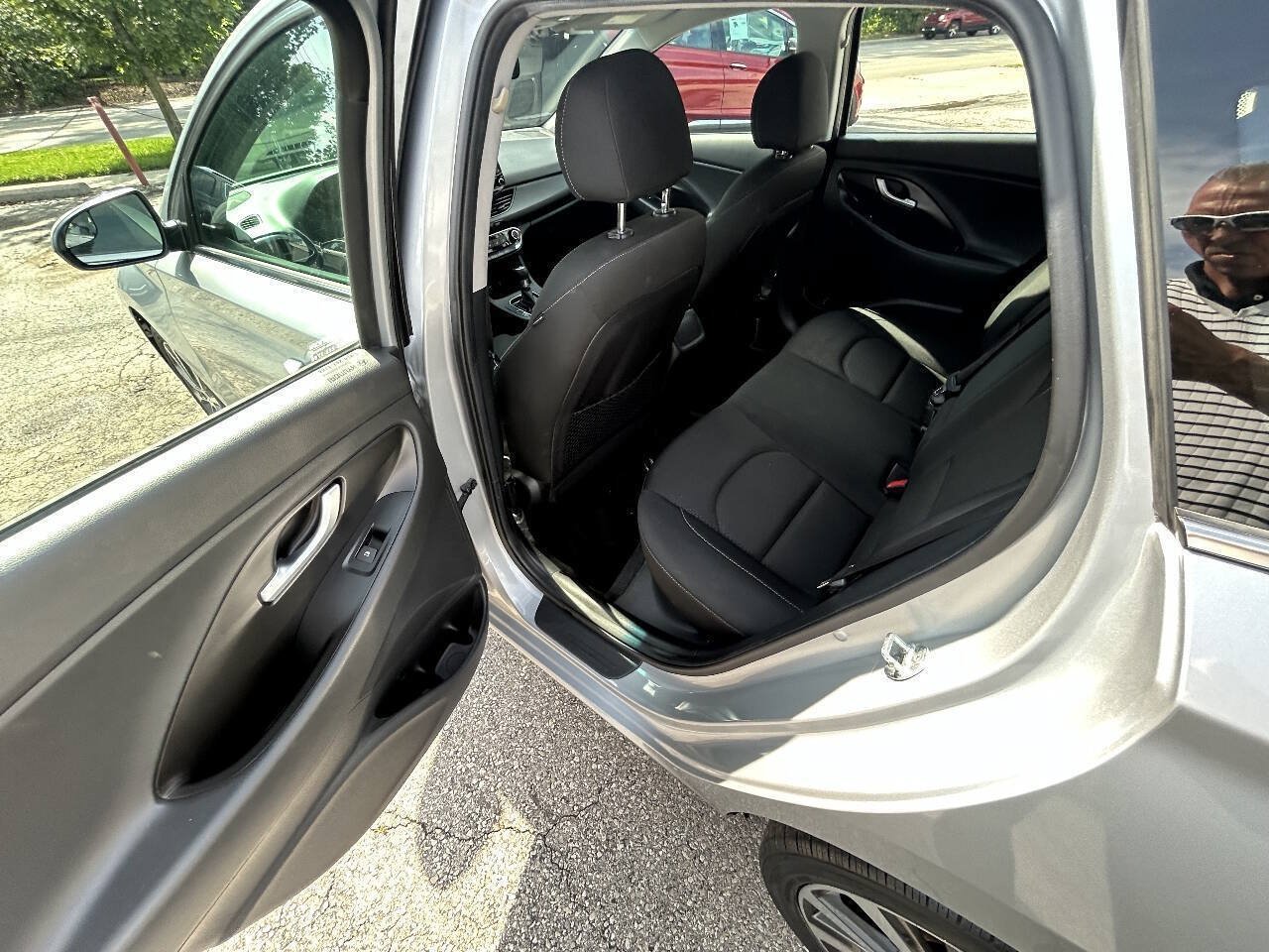 Used 2020 Hyundai Elantra GT FWD image 7