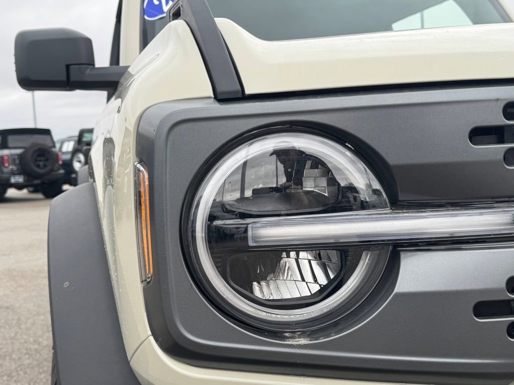 New 2025 Ford Bronco Badlands image 11