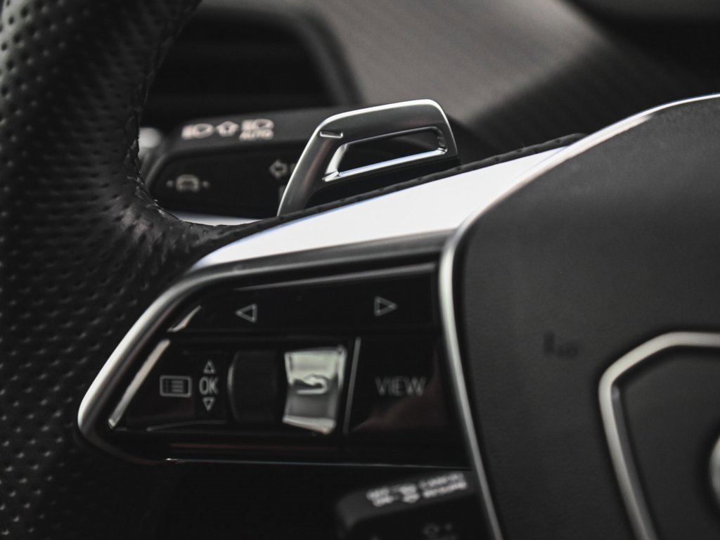 Used 2024 Audi e-tron GT Premium Plus image 22