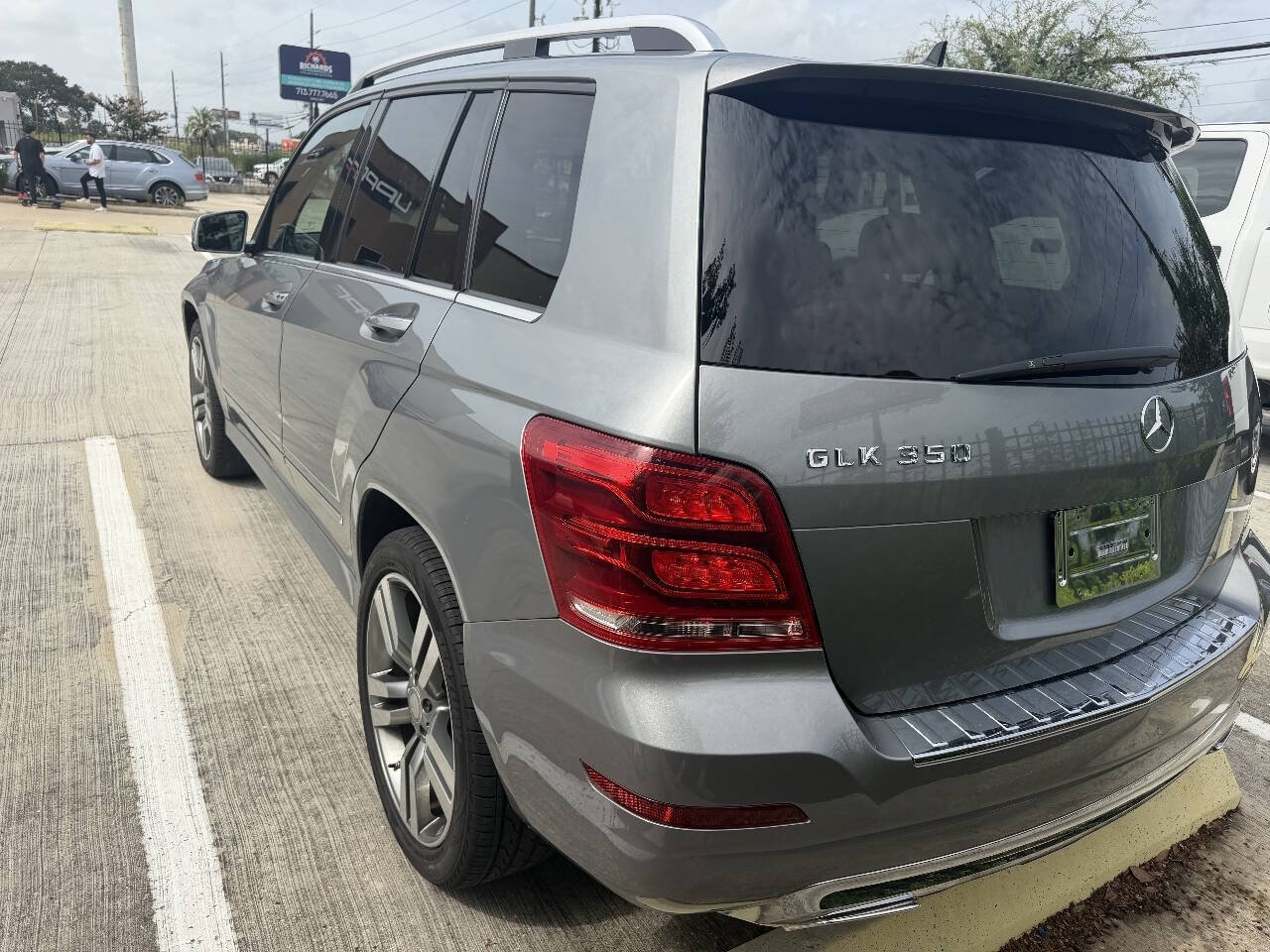 Used 2015 Mercedes-Benz GLK 350 2WD w/ Premium 1 Package image 4