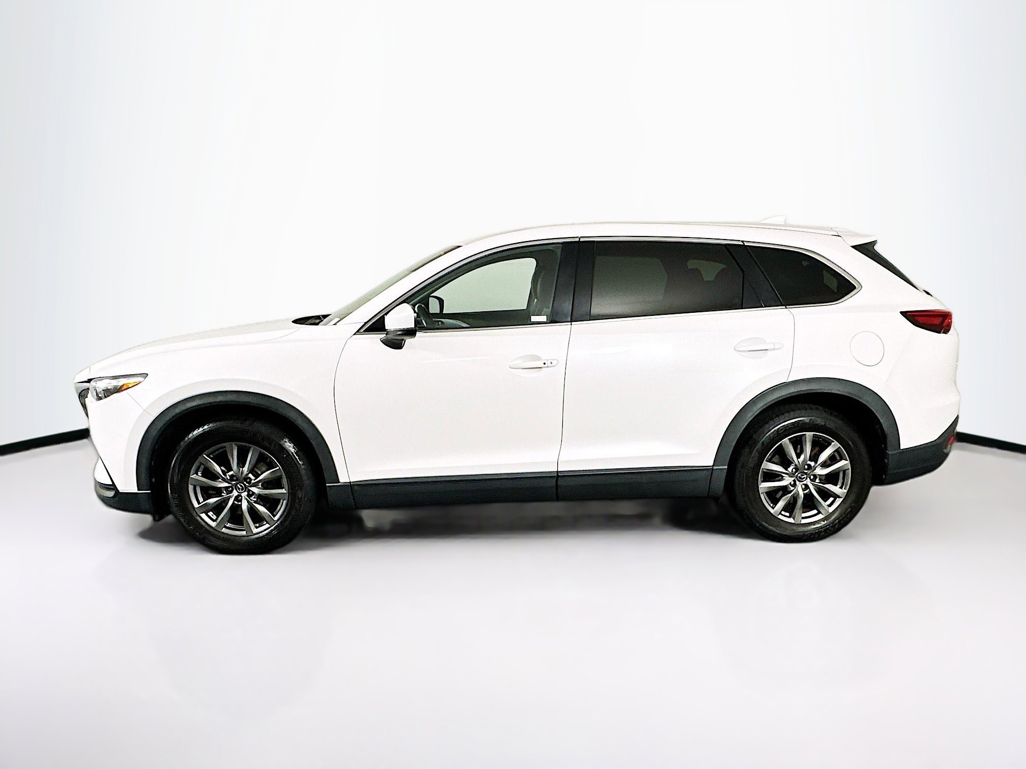 Used 2018 MAZDA CX-9 Touring image 4