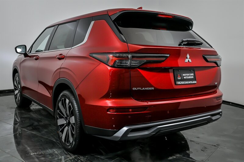 New 2026 Mitsubishi Outlander SE AWD/4WD image 7