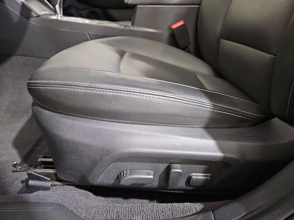 Used 2015 Subaru Legacy 3.6R Limited AWD/4WD image 30