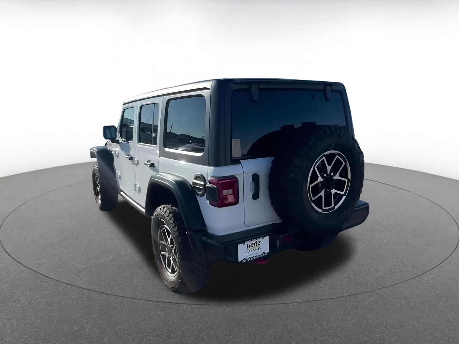 Used 2025 Jeep Wrangler Unlimited Rubicon image 14
