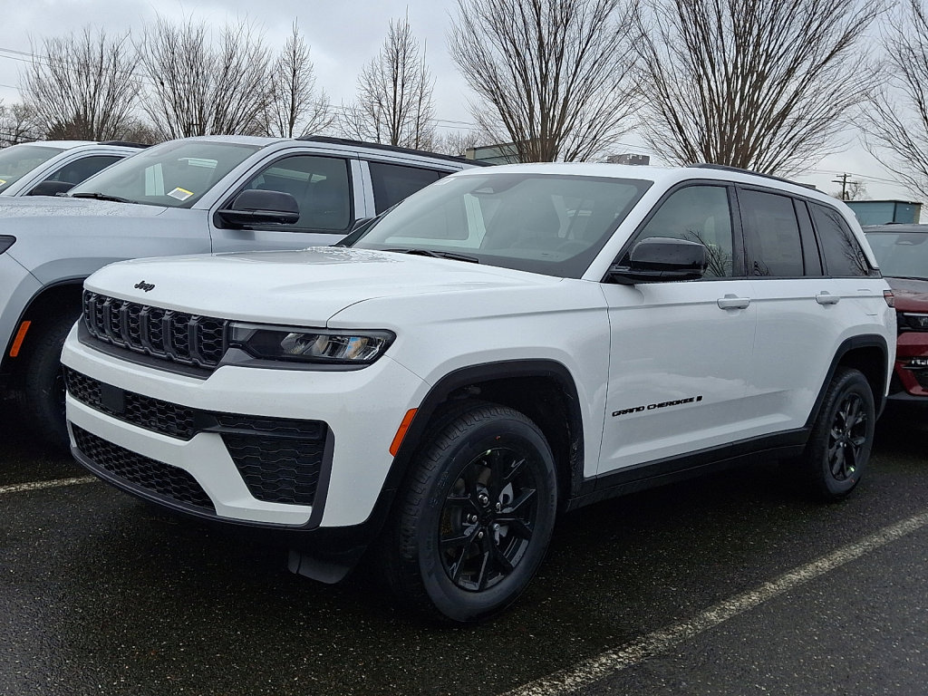 New 2026 Jeep Grand Cherokee Altitude