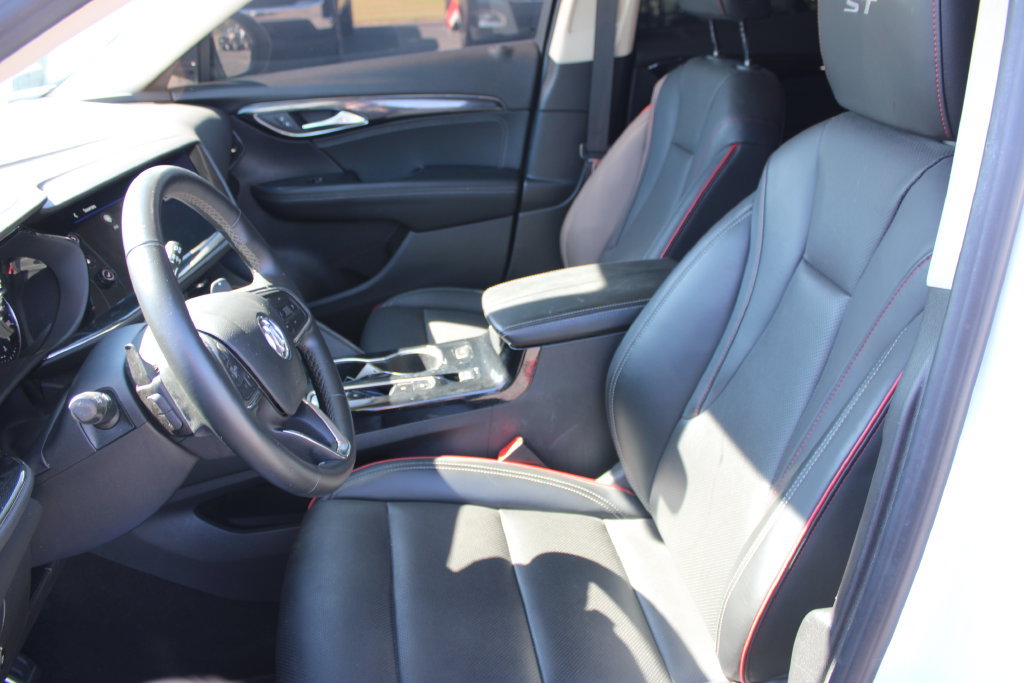 Used 2023 Buick Envision Essence w/ Sport Touring Package FWD image 31