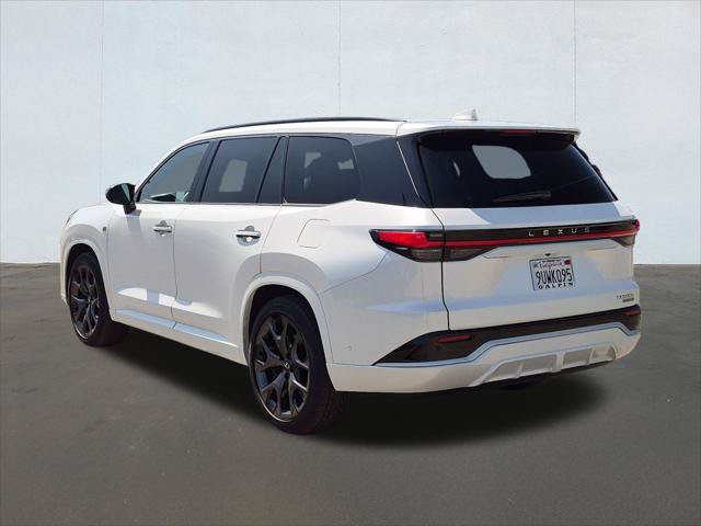 Used 2025 Lexus TX 500h AWD w/ Technology Package image 7