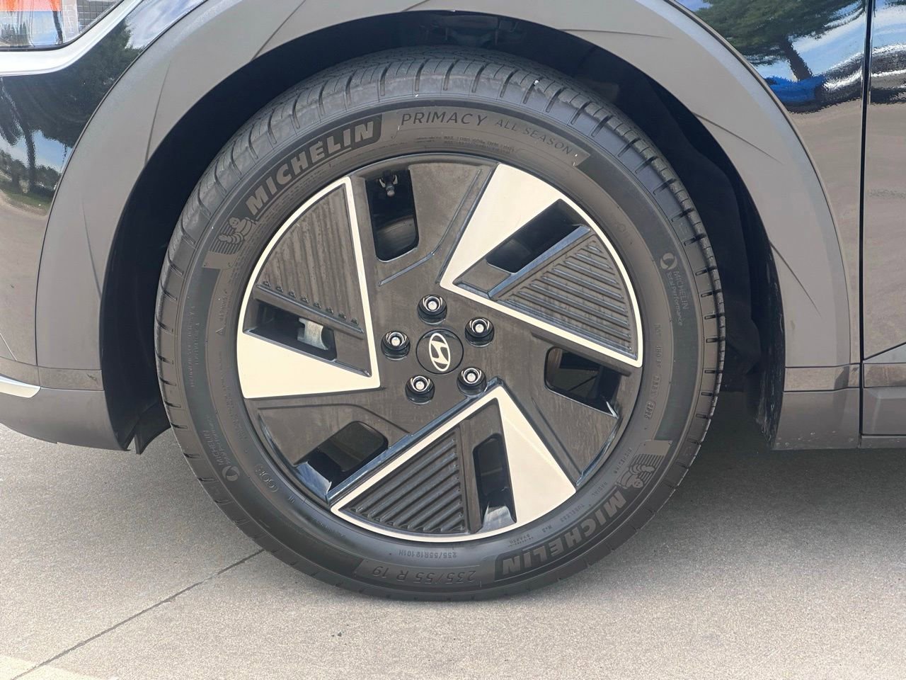 Used 2025 Hyundai Ioniq 5 SEL AWD/4WD image 9