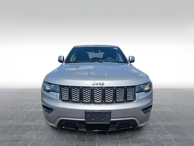 Used 2019 Jeep Grand Cherokee Altitude AWD/4WD image 2