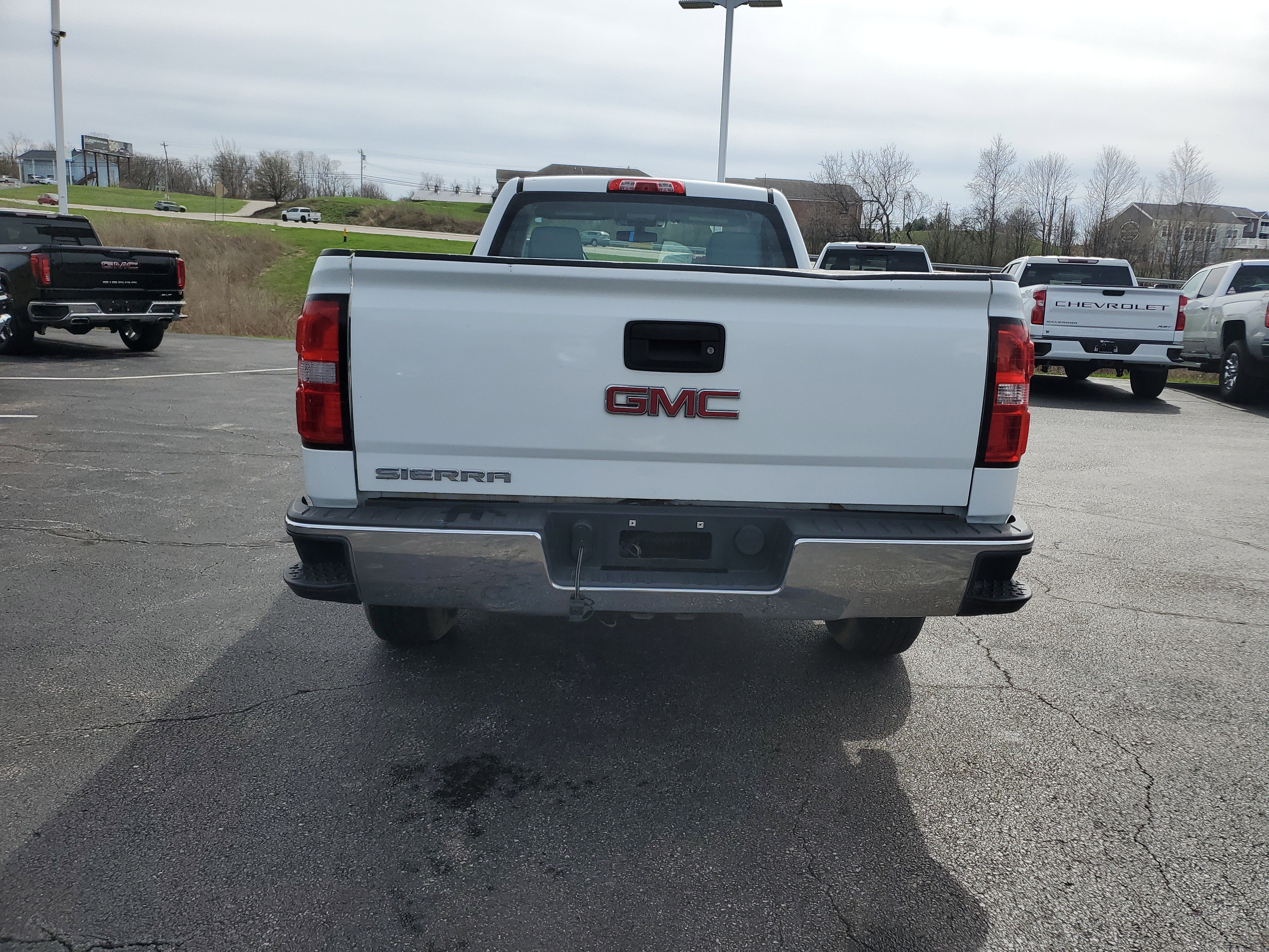 Used 2016 GMC Sierra 1500 2WD Regular Cab image 5