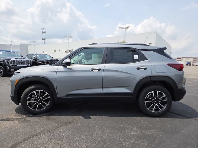 New 2026 Chevrolet TrailBlazer LT w/ Convenience Package FWD image 12