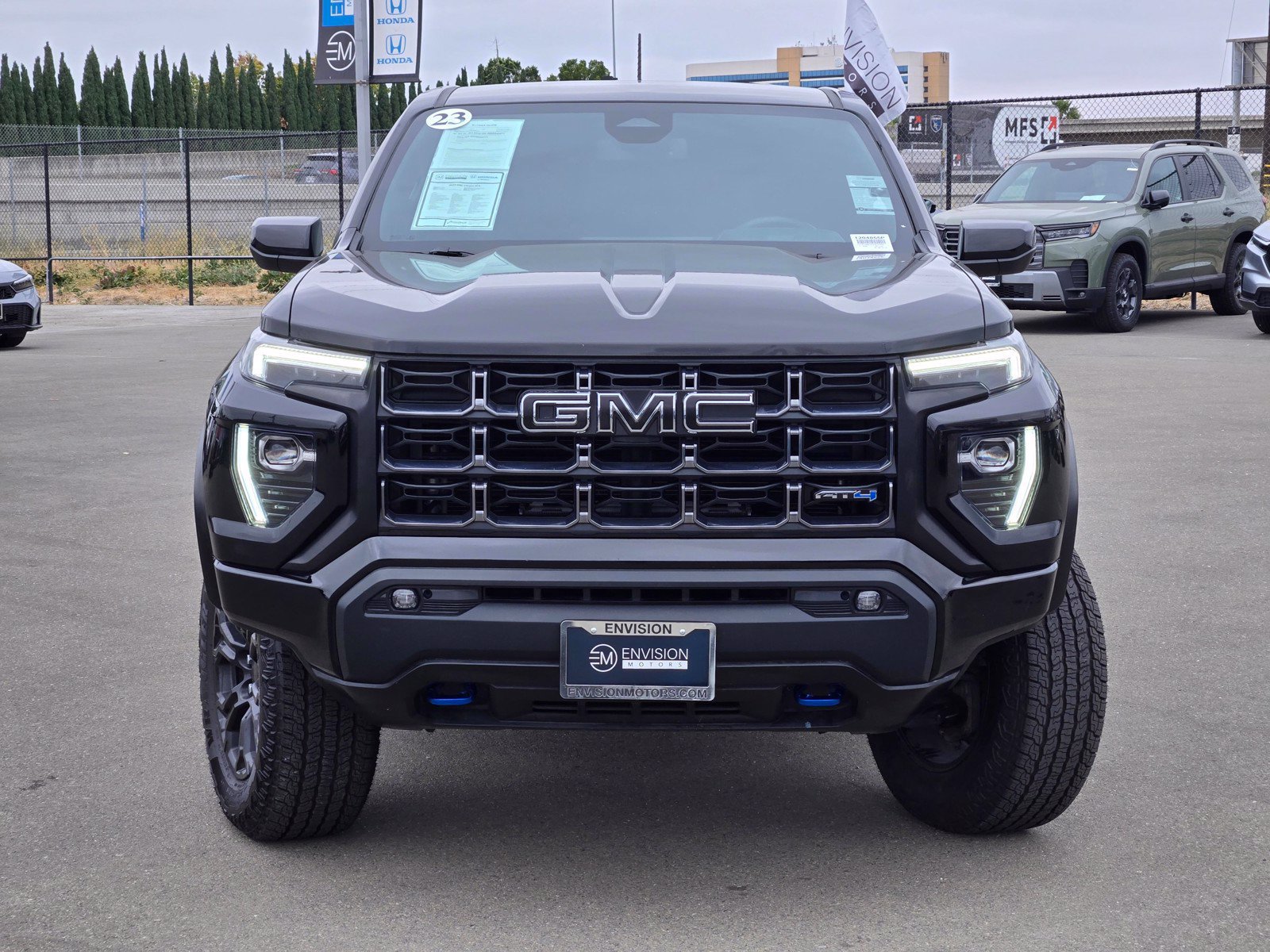 Used 2023 GMC Canyon AT4 AWD/4WD image 2