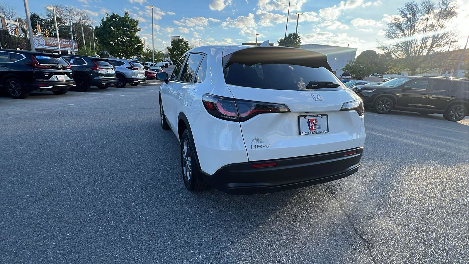 New 2027 Honda HR-V LX image 6