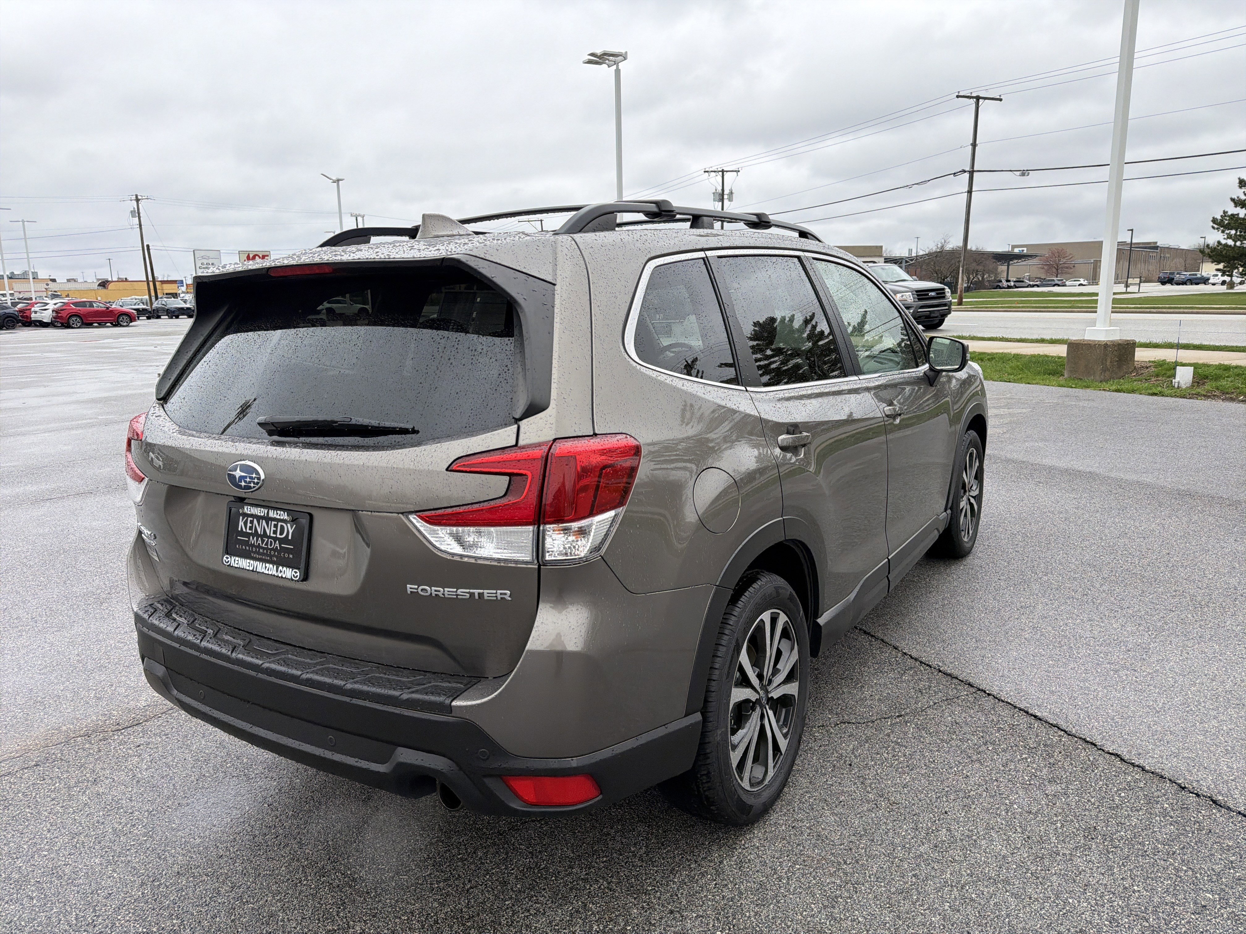 Used 2020 Subaru Forester Limited w/ Popular Package #3 image 3