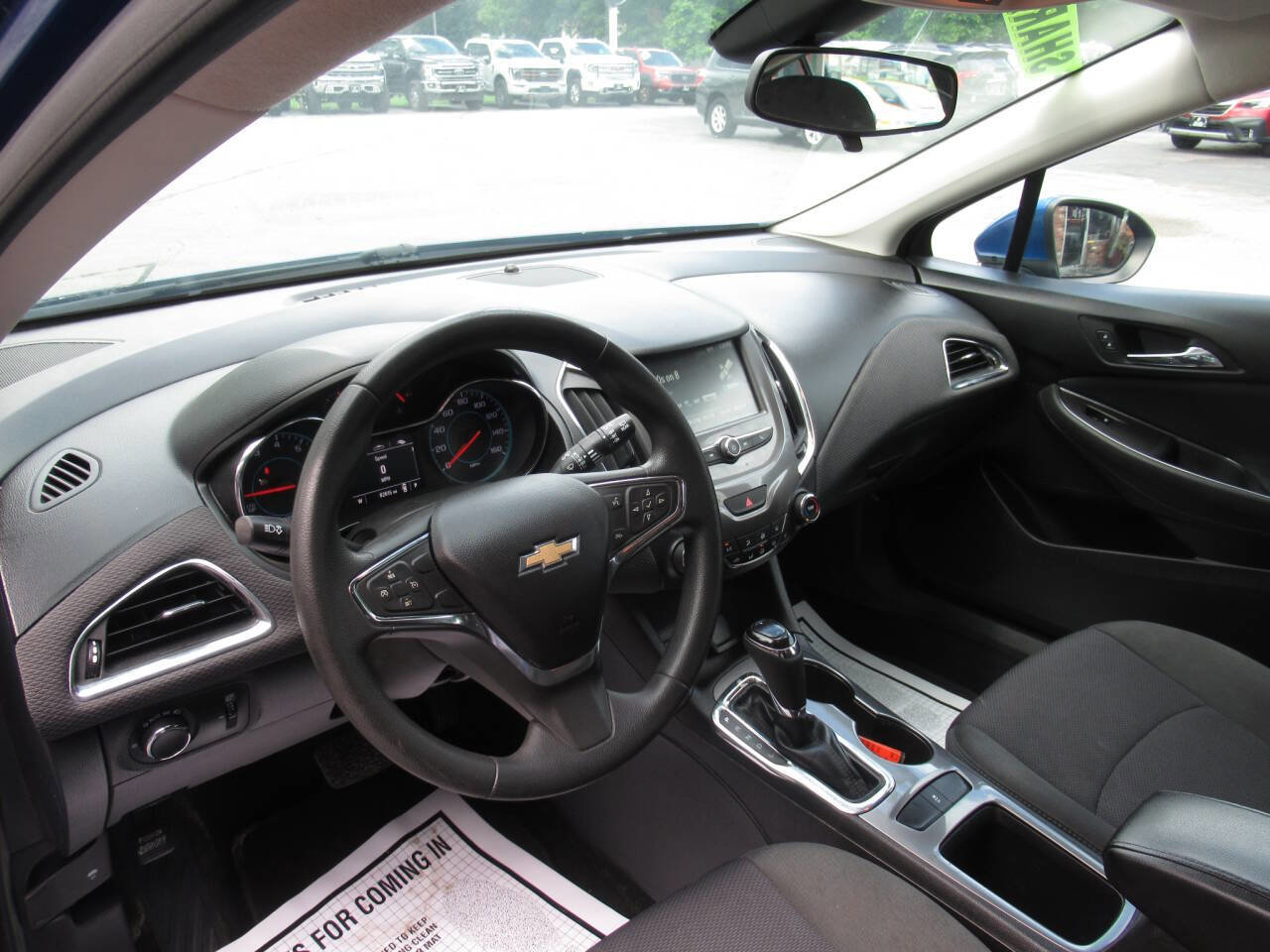 Used 2017 Chevrolet Cruze LT w/ Convenience Package image 21