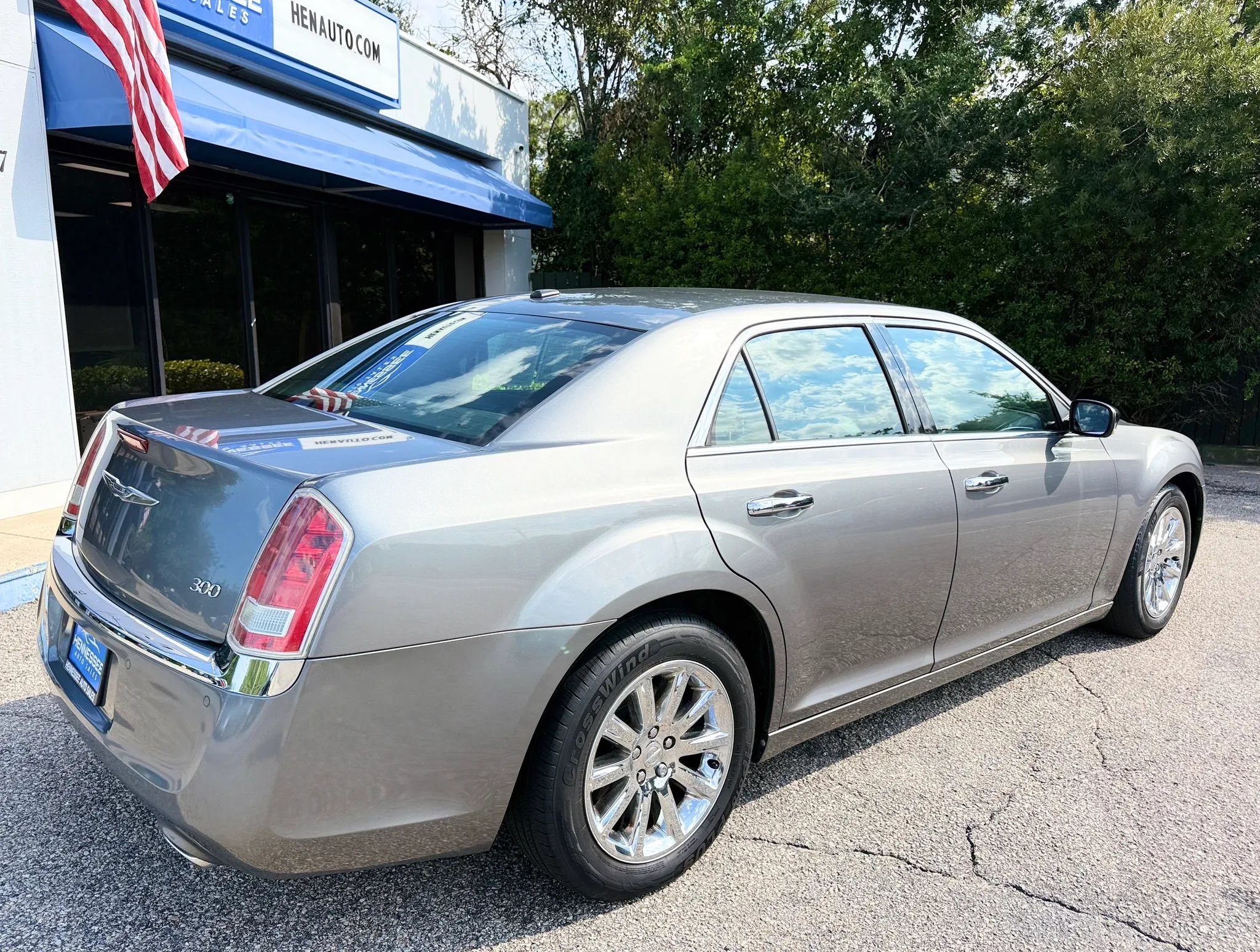 Used 2011 Chrysler 300 Limited RWD image 5