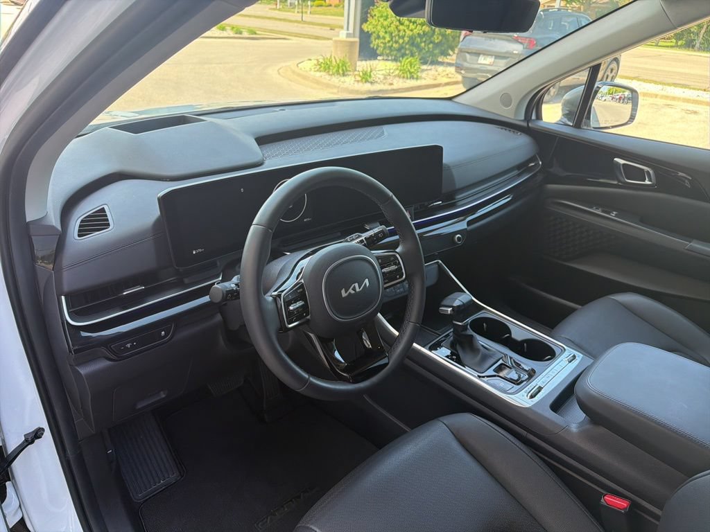 Used 2025 Kia Carnival SX Prestige FWD image 10