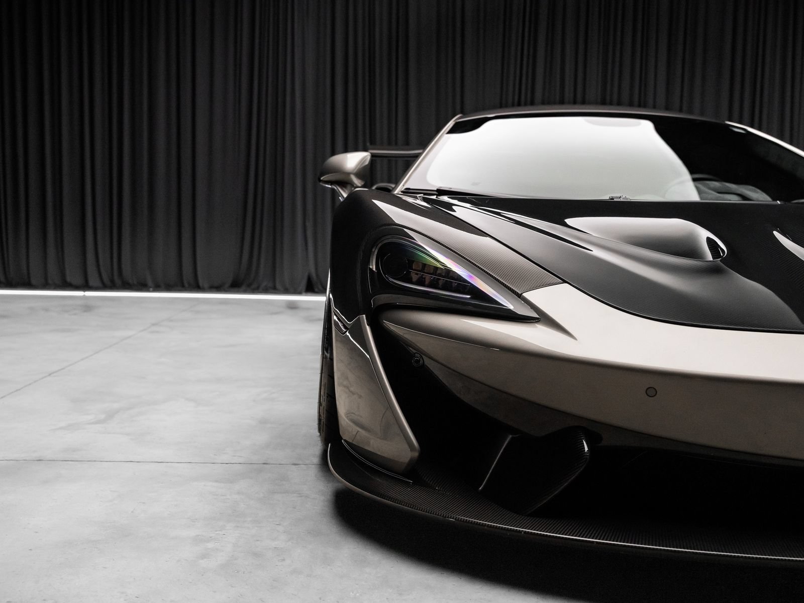Used 2017 McLaren 570S Coupe RWD image 20