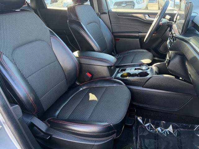 Certified 2023 Ford Escape ST-Line w/ Tech Pack #1 AWD/4WD image 19