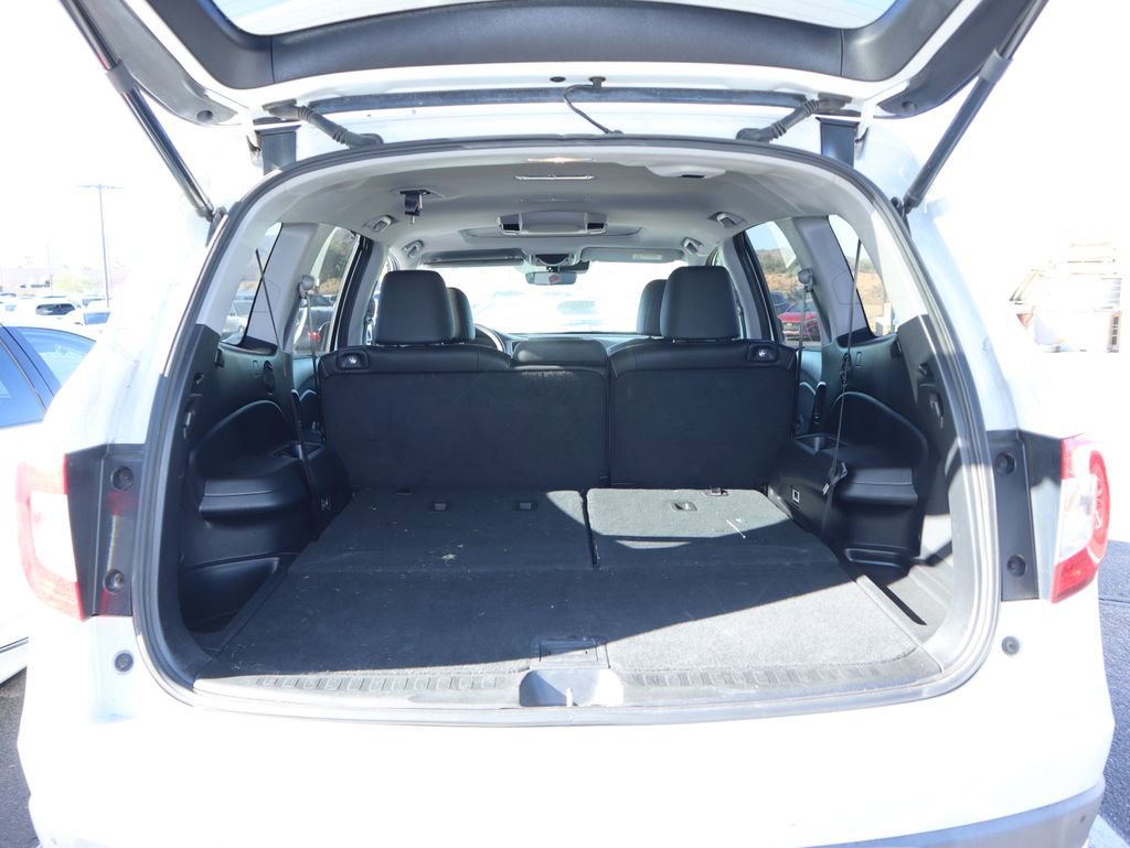 Used 2020 Honda Pilot Touring image 12