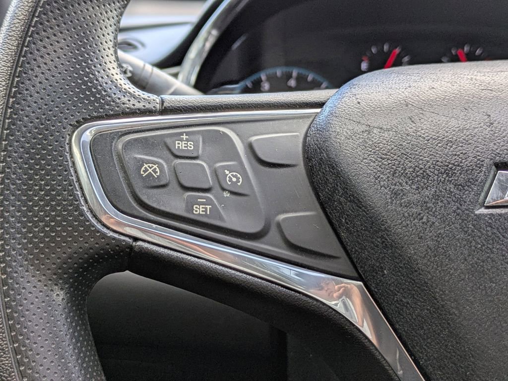 Used 2020 Chevrolet Malibu LT image 25