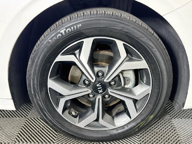 Used 2021 Kia Forte LXS FWD image 27