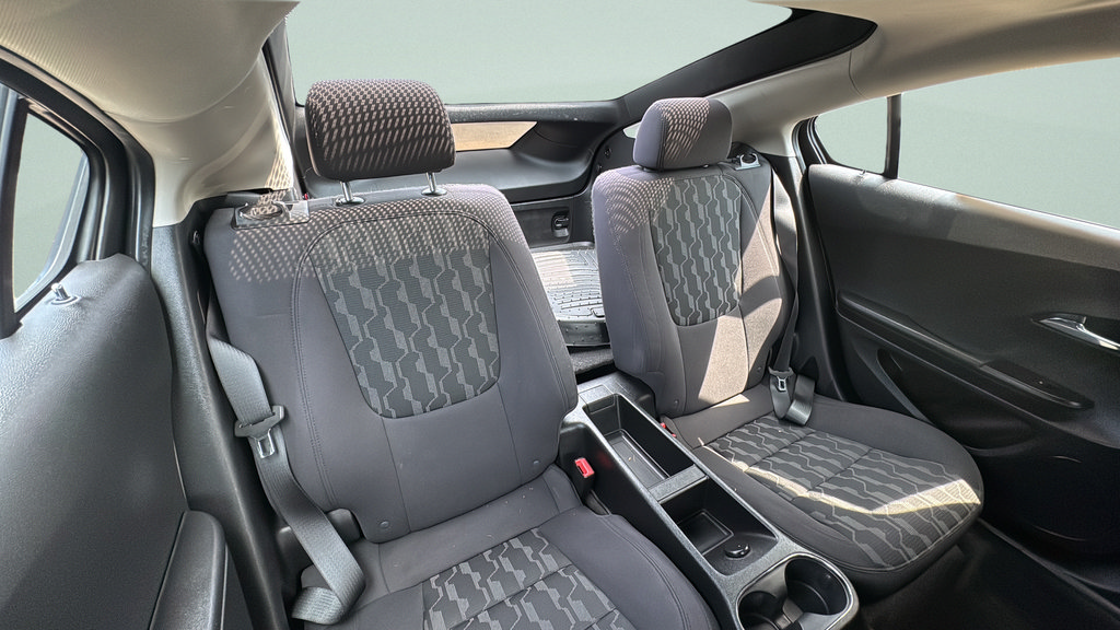 Used 2014 Chevrolet Volt w/ Enhanced Safety Package 1 FWD image 18