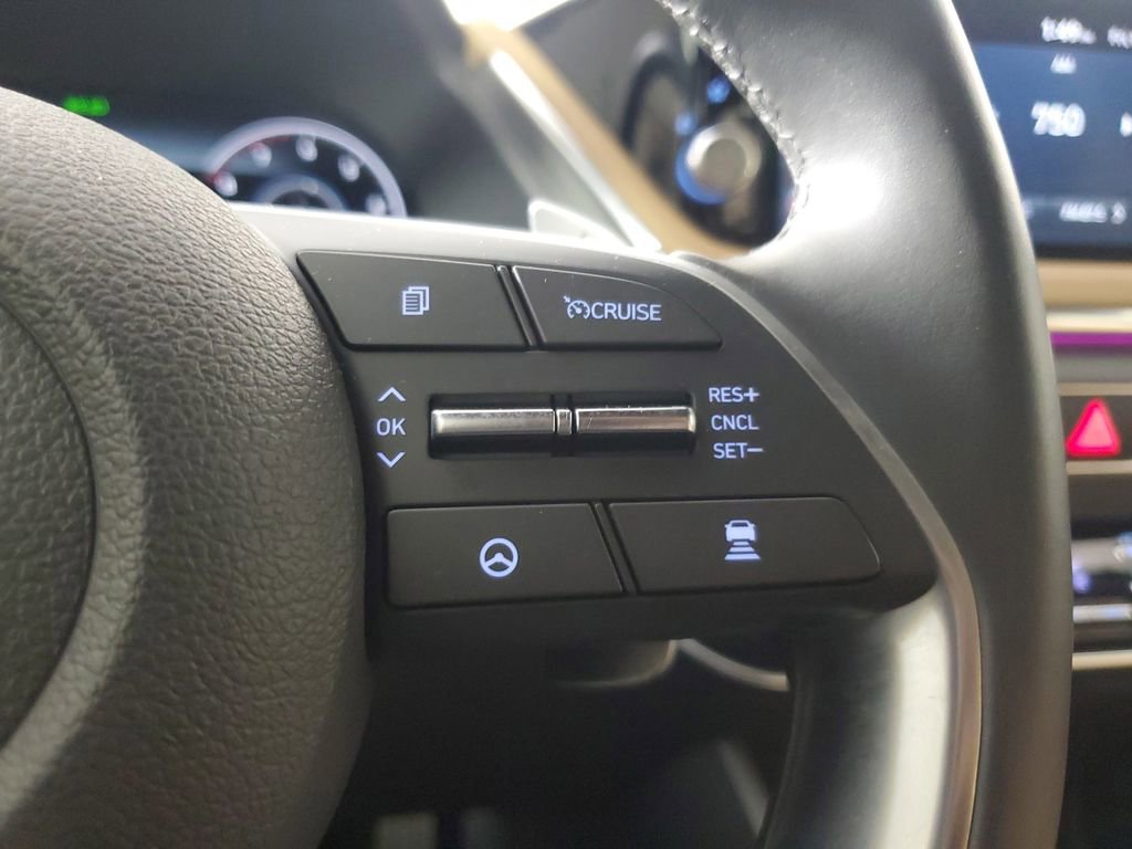 Used 2020 Hyundai Sonata Limited FWD image 23