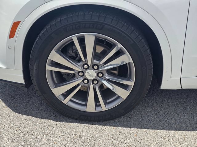 Used 2024 Cadillac XT6 Premium Luxury w/ Technology Package FWD image 10