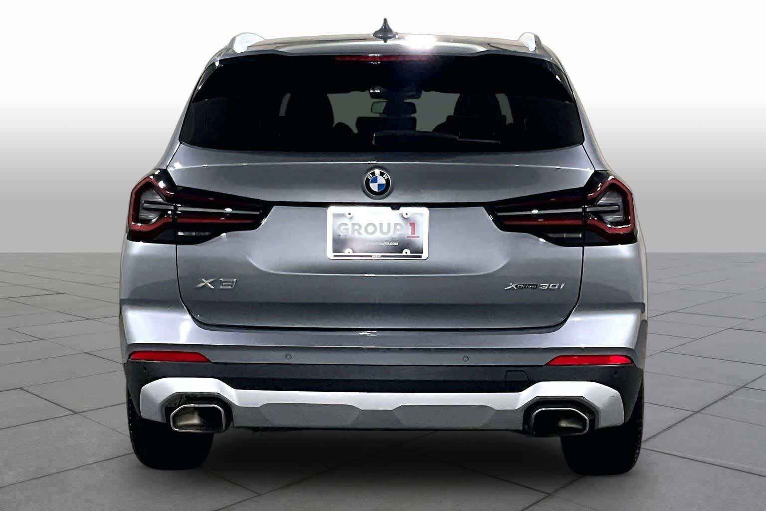 Used 2023 BMW X3 xDrive30i w/ Premium Package AWD/4WD image 4