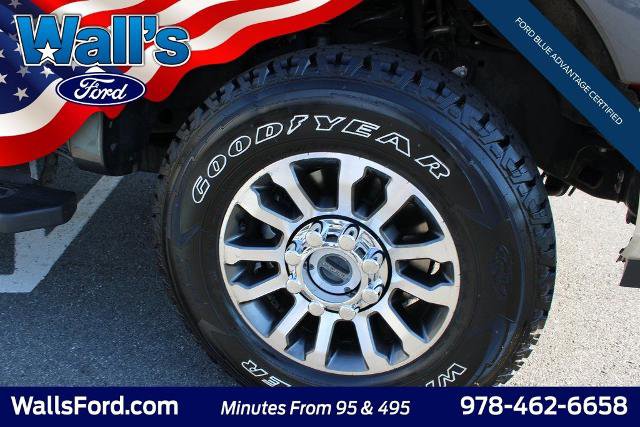 Certified 2020 Ford F350 Lariat w/ Lariat Value Package image 5