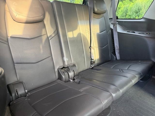 Used 2016 Cadillac Escalade Premium RWD image 9