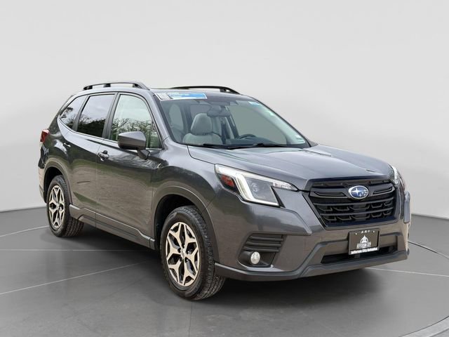 Used 2023 Subaru Forester Premium image 8