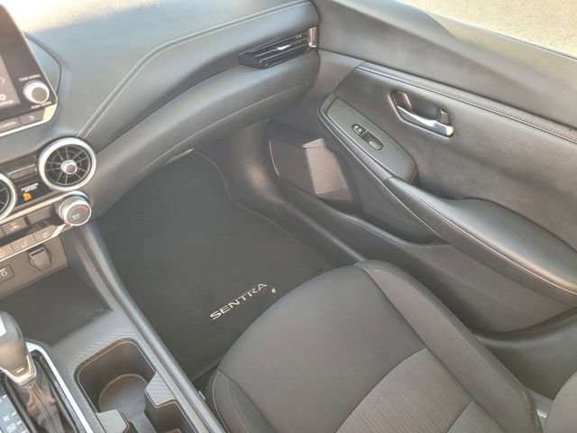 Used 2022 Nissan Sentra SV image 12