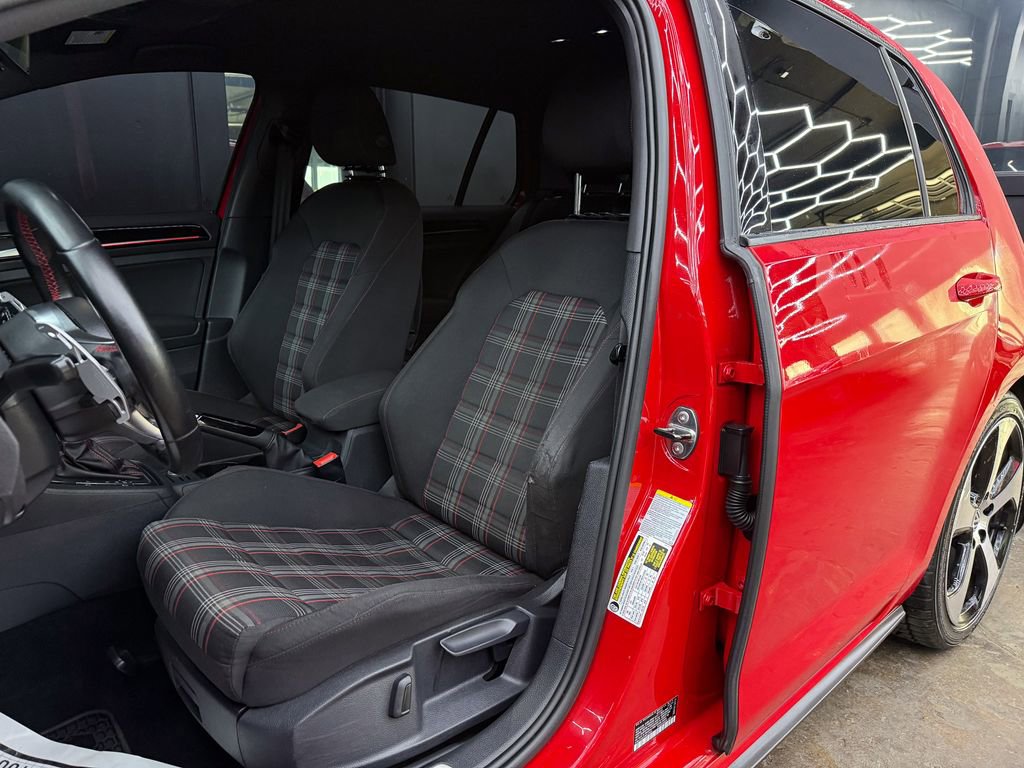 Used 2015 Volkswagen GTI S FWD image 15