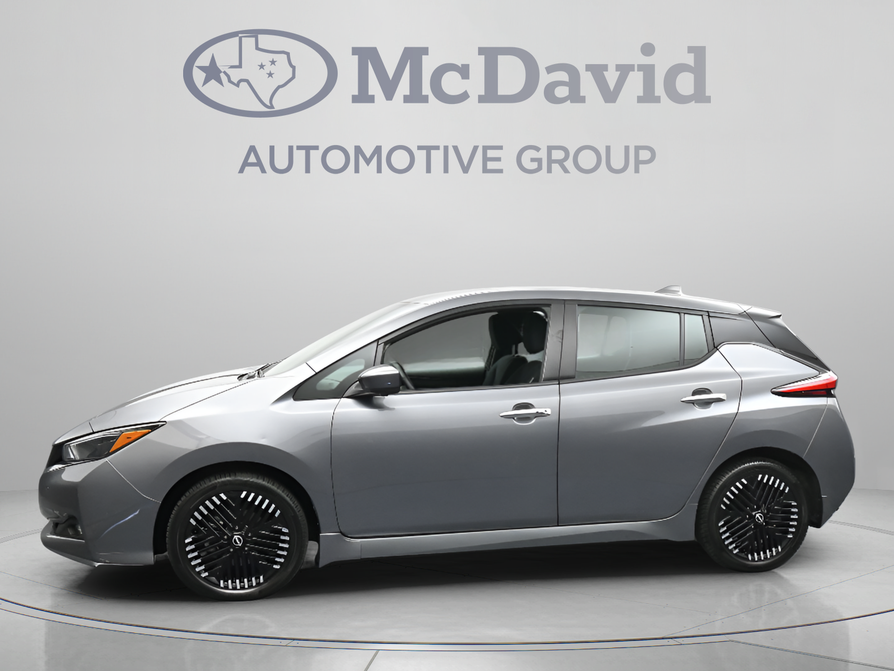 Used 2025 Nissan Leaf SV Plus FWD image 5