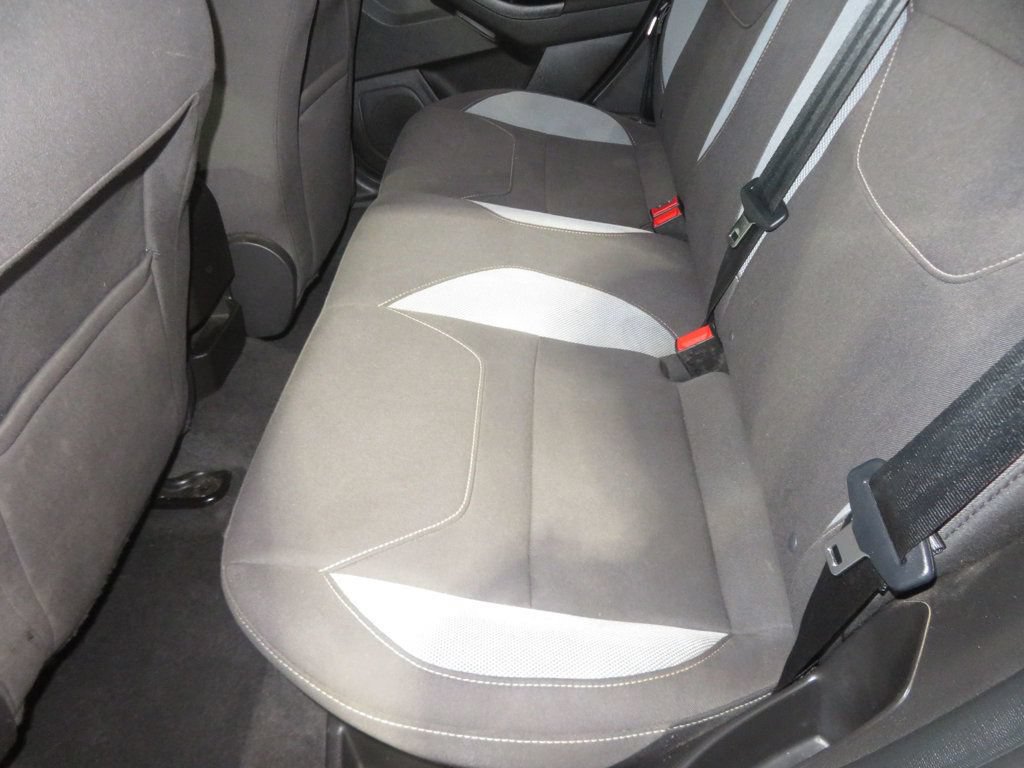 Used 2016 Ford Focus ST FWD image 25