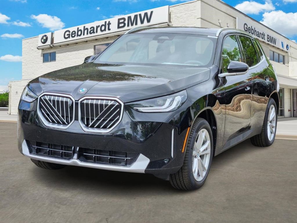 Certified 2025 BMW X3 xDrive30i w/ Premium Package image 3