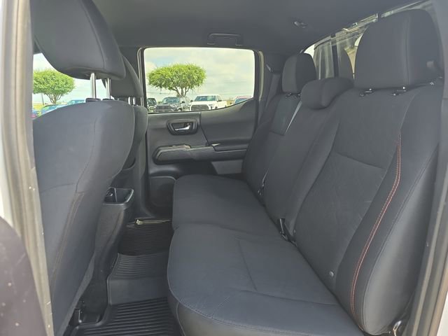 Used 2020 Toyota Tacoma TRD Off-Road AWD/4WD image 14