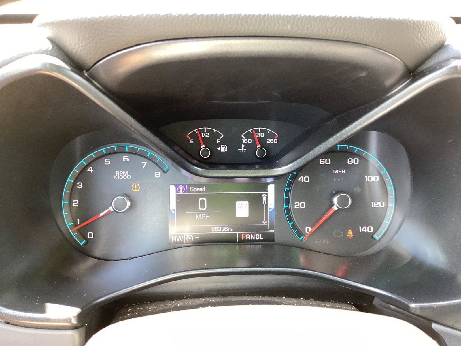 Used 2018 Chevrolet Colorado Z71 RWD image 12