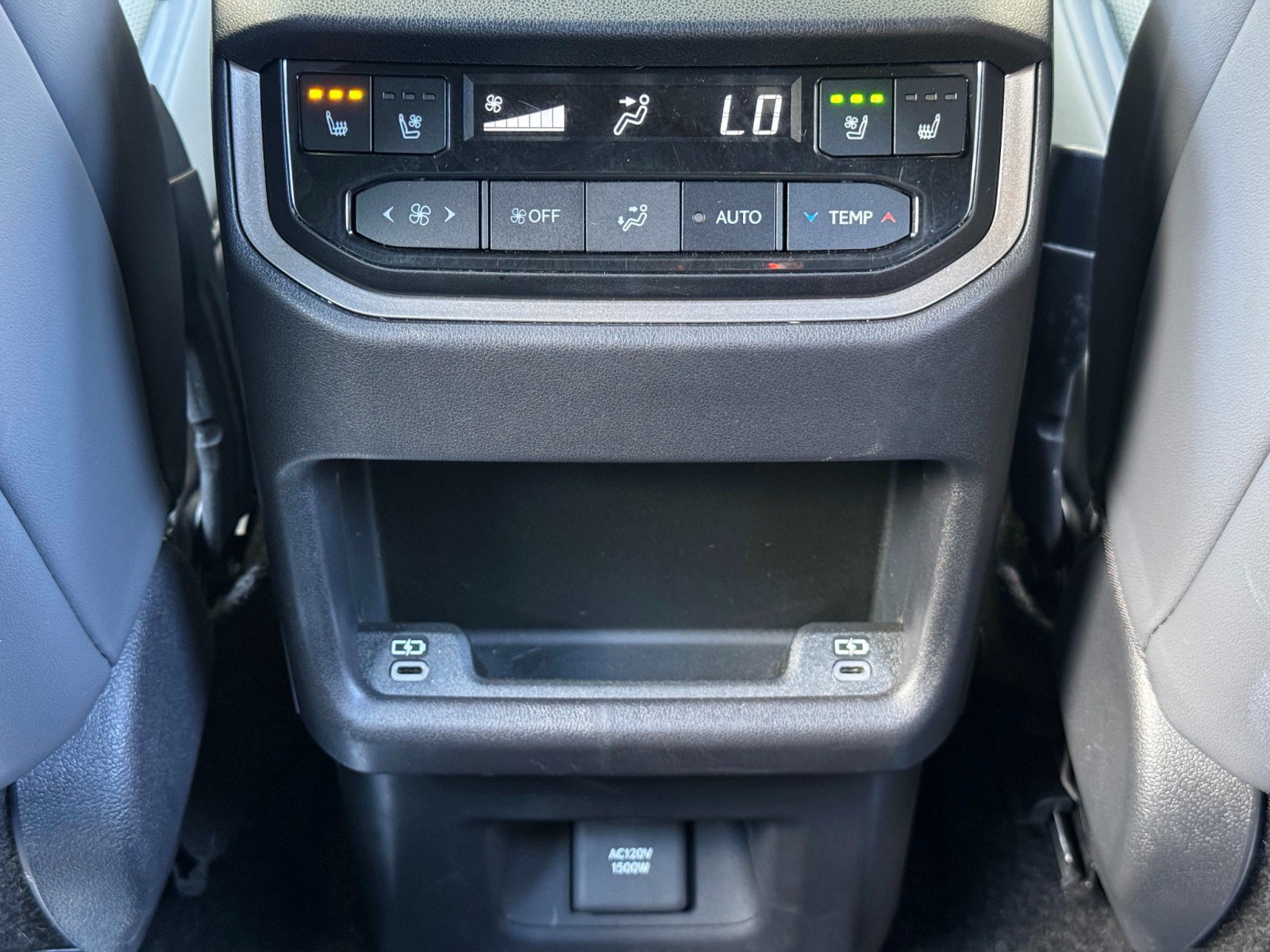 Used 2025 Lexus TX 500h AWD image 33
