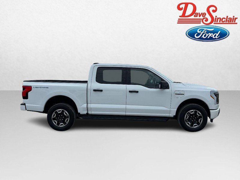 Used 2023 Ford F150 Lightning XLT AWD/4WD image 5