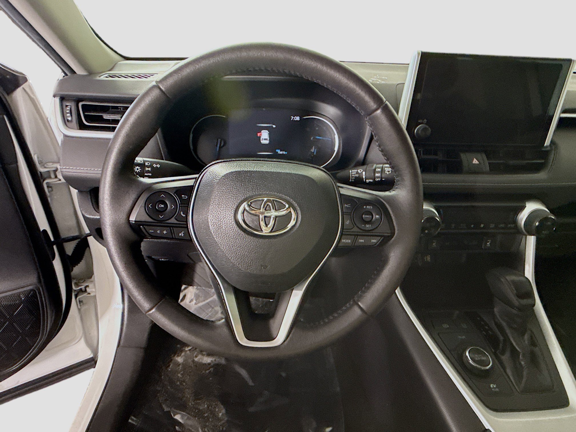 Used 2023 Toyota RAV4 XLE w/ XLE Grade Weather Package image 13