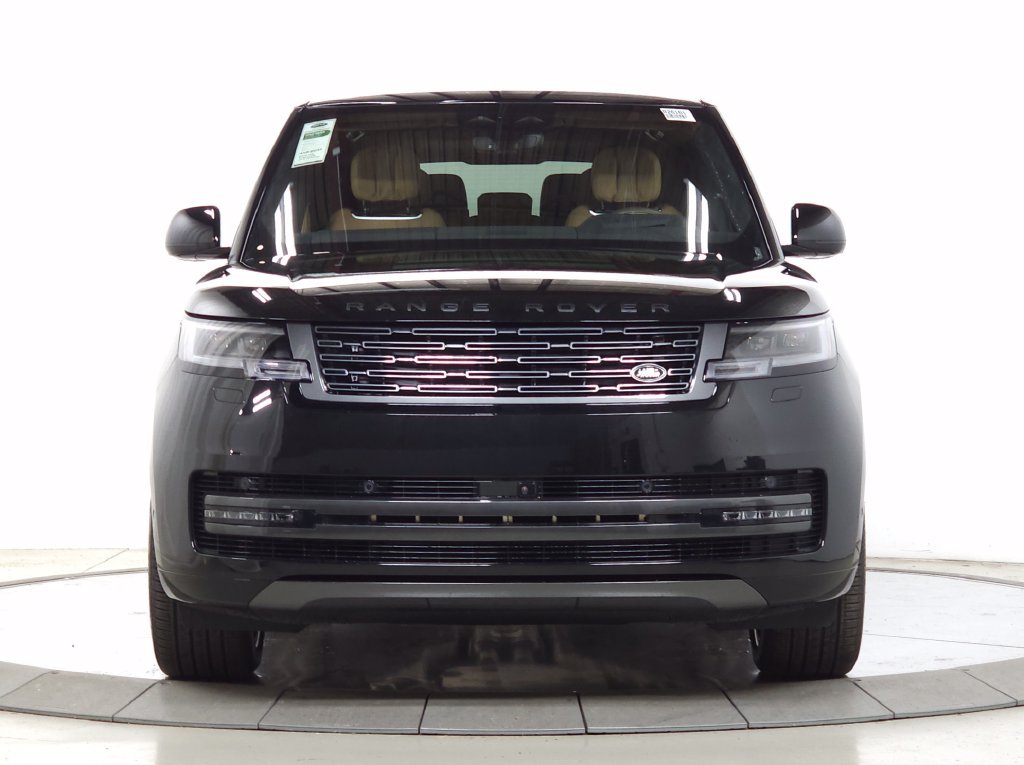 New 2026 Land Rover Range Rover Long Wheelbase SE AWD/4WD image 9
