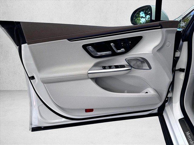 Certified 2024 Mercedes-Benz EQE 500 4MATIC Sedan image 17