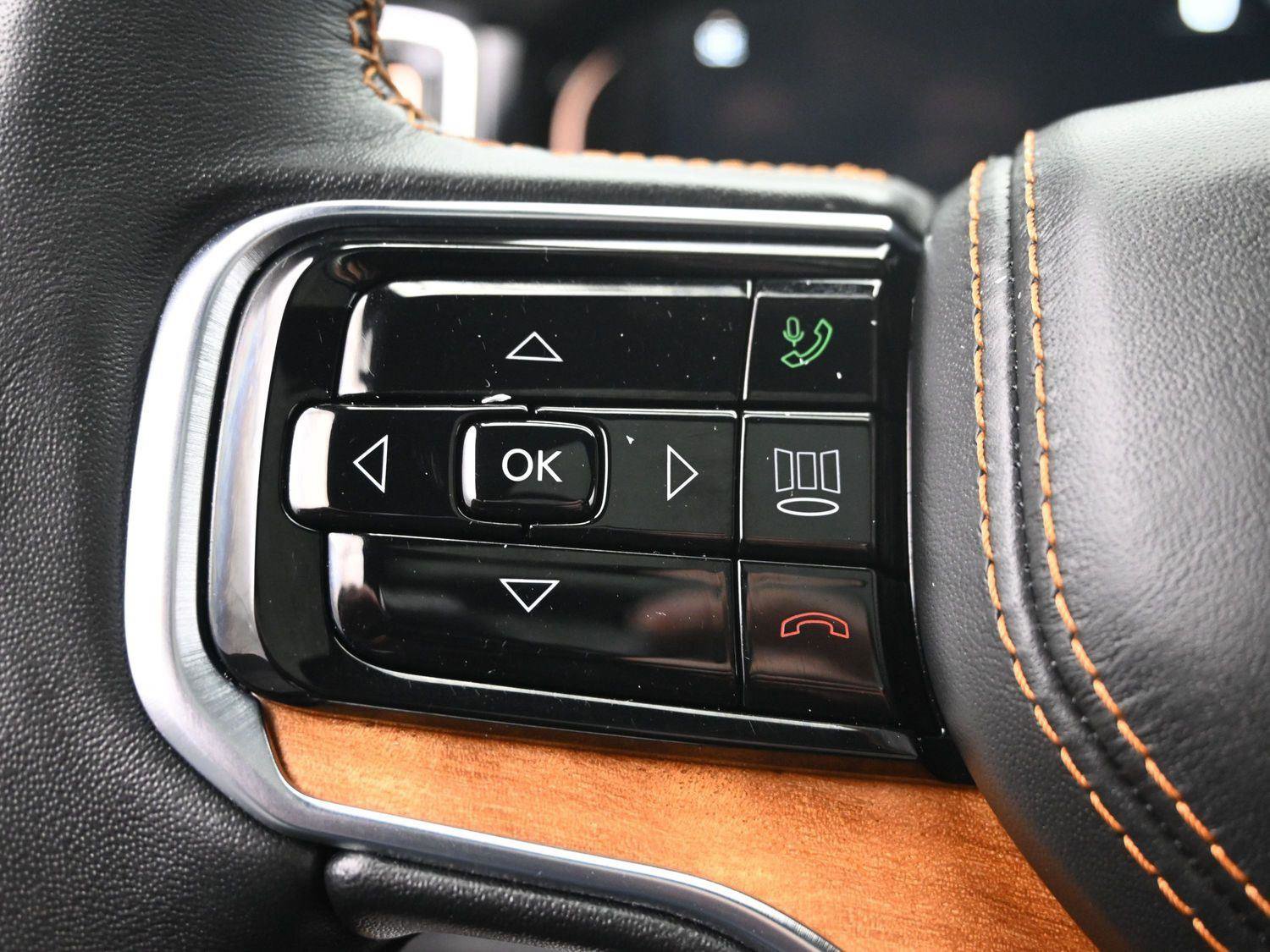 Used 2024 Jeep Grand Wagoneer Series III image 25