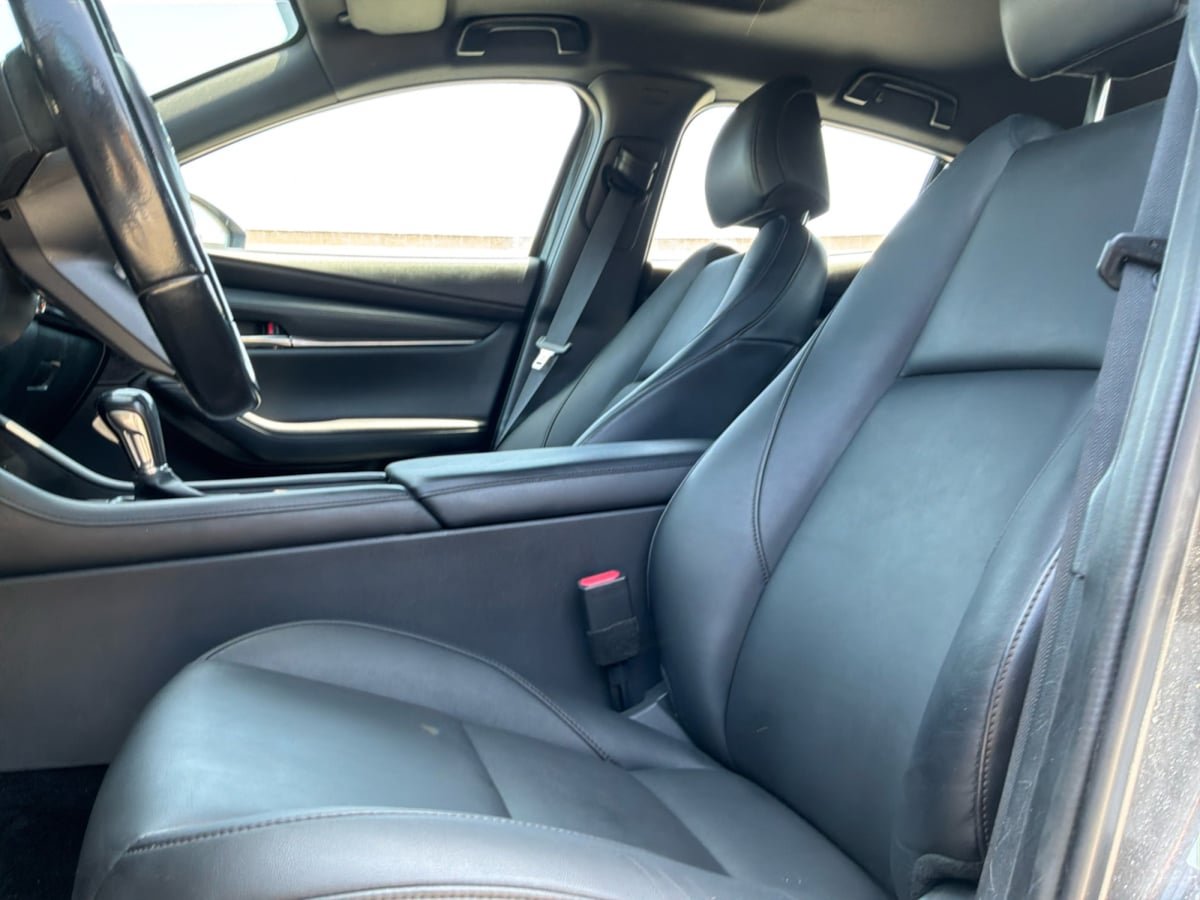 Used 2022 MAZDA MAZDA3 s FWD image 18