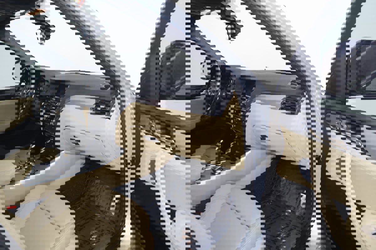 Used 2018 BMW X4 M40i image 43